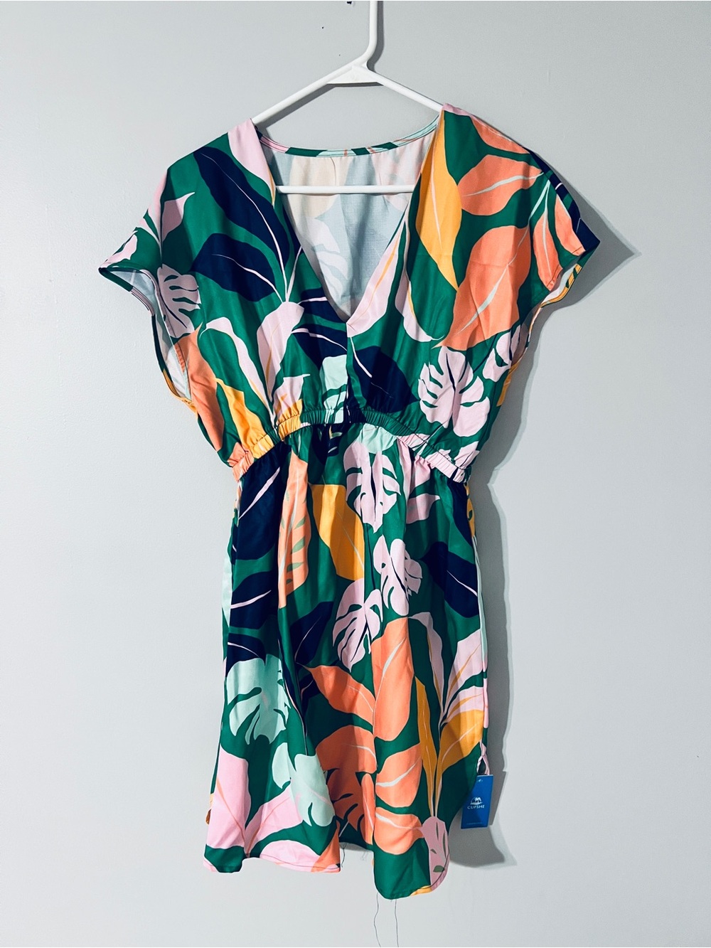 NWT size small Cupshe Tropical Leaf Midi Dress in Green, Pink & Orange